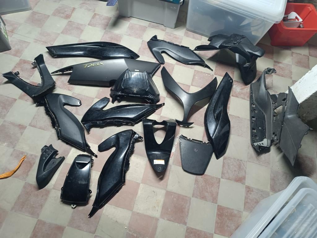 Divers cache carénage et phare arrière pour tmax 500, Enlèvement ou Envoi