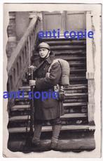 ABL Belgian Soldier Full uniform rifle Helmet, Verzenden, Landmacht, Foto of Poster
