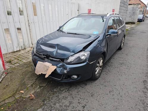 Accidentée, carrosserie. mécanique en parfait état, Autos, Volkswagen, Particulier, Golf, Toit panoramique, Diesel, Euro 5, Alcantara