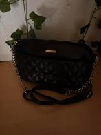 David Jones - zwarte cross over handtas met zilver, Bijoux, Sacs & Beauté, Sacs | Sacs à bandoulière, Enlèvement ou Envoi, Neuf