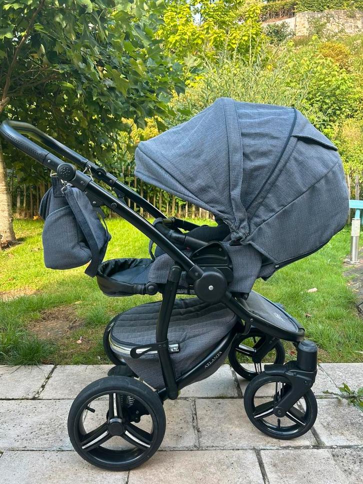Poussette First Atlanta blu edition, Kinderen en Baby's, Kinderwagens en Combinaties, Kinderwagen, Ophalen
