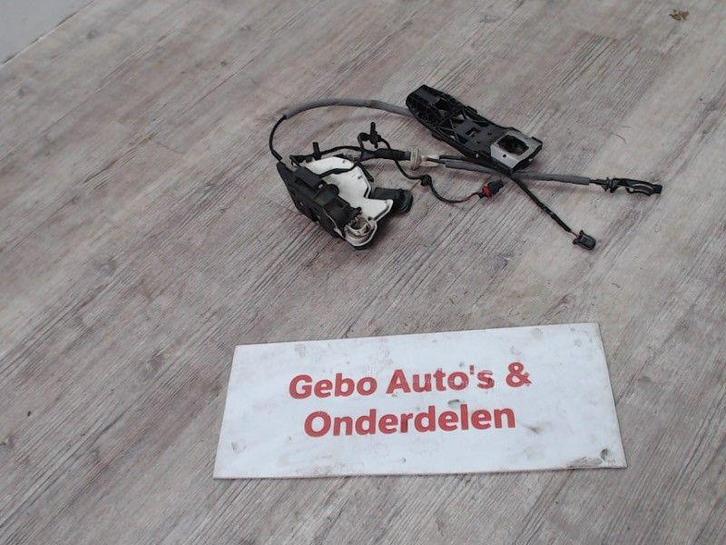 SERRURE DE PORTE GAUCHE Volkswagen Polo V (6R), Autos : Pièces & Accessoires, Carrosserie & Tôlerie, Volkswagen, Gauche, Utilisé