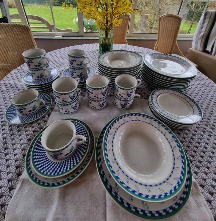 porseleinen servies set vintage, Huis en Inrichting, Keuken | Servies, Bord(en), Porselein, Ophalen