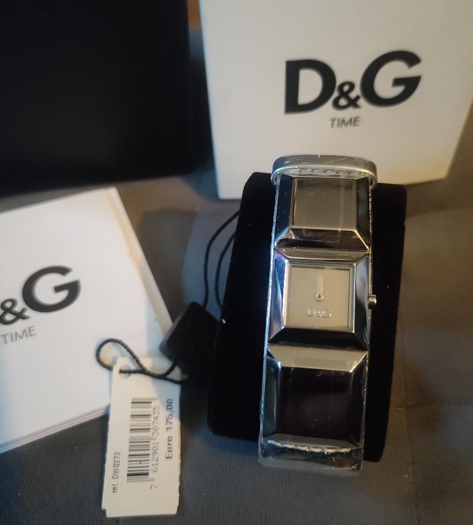 Montre D&G femme, Bijoux, Sacs & Beauté, Montres | Femmes, Neuf, Montre-bracelet, Dolce & Gabbana, Acier, Cuir, Avec strass, Enlèvement