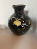 Zwarte amethist vaas, Ophalen