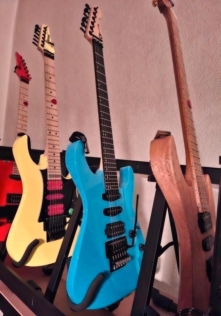 Nieuwe Charvel dk24fr met upgrade's, Musique & Instruments, Instruments à corde | Guitares | Électriques, Neuf, Solid body, Enlèvement