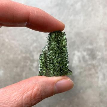 Beautiful Besednice Moldavite (6.76 Grams) beschikbaar voor biedingen