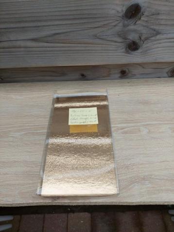 Transparant PVC doos met goudkarton beschikbaar voor biedingen