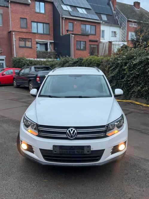 Volkswagen tiguan 1.4tsi  1jaar garantie, Auto's, Volkswagen, Bedrijf, Te koop, Tiguan, ABS, Airbags, Airconditioning, Bluetooth