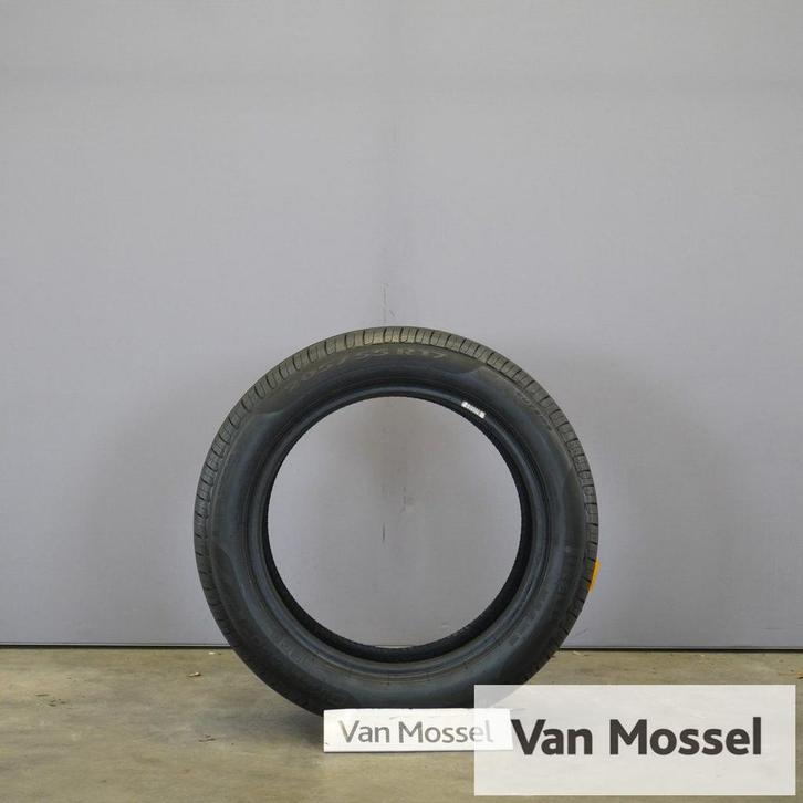 Pirelli zomerband 205/55/R17 0520, Auto-onderdelen, Banden en Velgen, Band(en), Zomerbanden, 17 inch, 205 mm, Personenwagen, Gebruikt