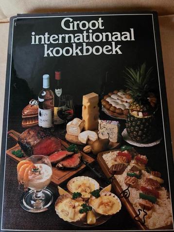 Groot Internationaal Kookboek beschikbaar voor biedingen