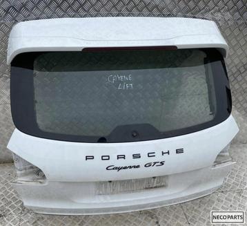PORSCHE CAYENNE GTS 7P5 FACELIFT ACHTERKLEP KLEUR LC9A beschikbaar voor biedingen