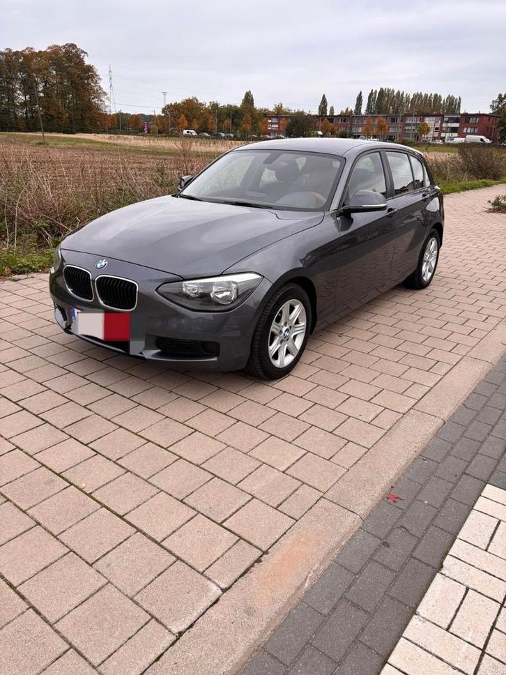 Grijze BMW 1 serie 116d in mooie staat, Auto's, BMW, Particulier, 1 Reeks, ABS, Airbags, Airconditioning, Bluetooth, Boordcomputer