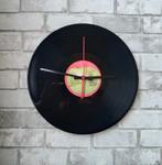 Horloge murale LP en matériau recyclé avec 1 pile AA., Maison & Meubles, Accessoires pour la Maison | Horloges, Utilisé, Enlèvement ou Envoi