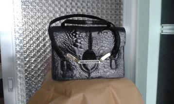 SUPERBE SAC A MAIN EN CUIR CROCO NOIR beschikbaar voor biedingen