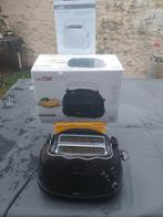 TE KOOP 1 ZWARTE BROODROOSTER IN NIEUWSTAAT VERWARMD = CROIS, Ophalen, Zo goed als nieuw, Uitneembare kruimellade