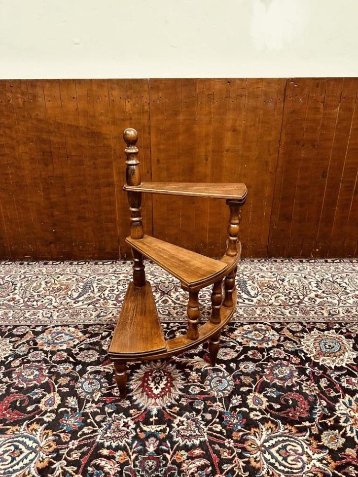 Klassiek Engels Bibliotheektrap Trap, Antiek en Kunst, Antiek | Kantoor en Zakelijk, Ophalen of Verzenden
