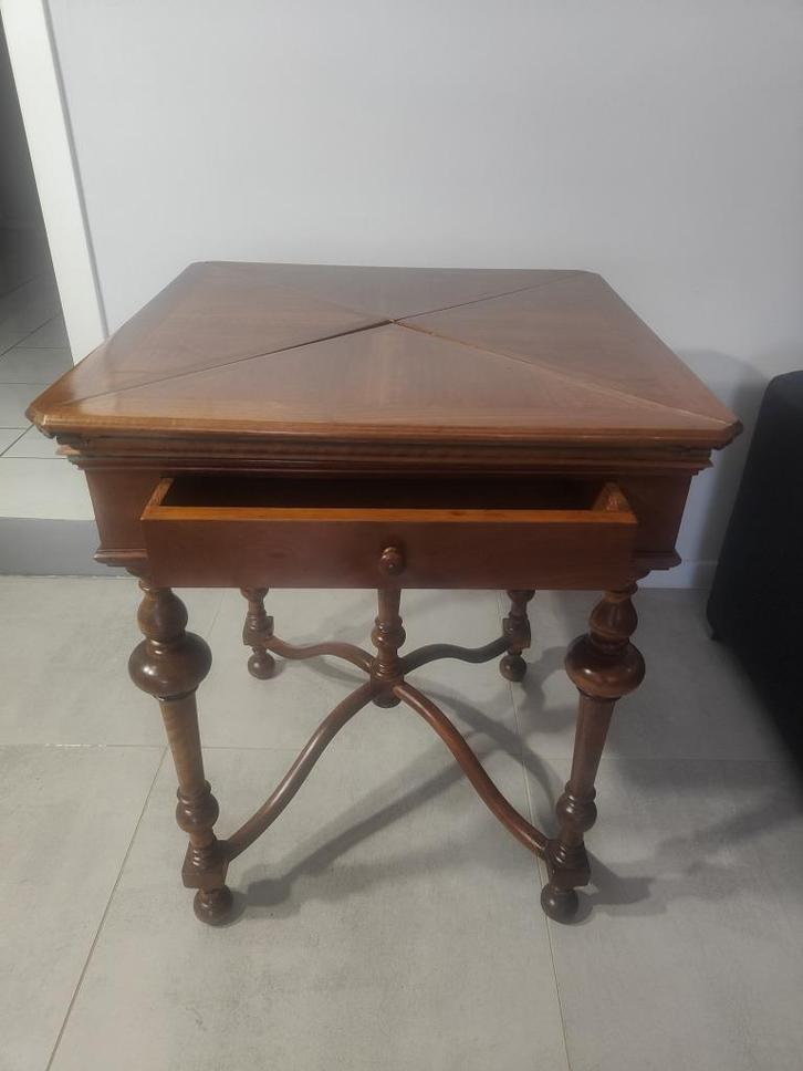 Table de jeux au mouchoir Style Louis XIII, Antiek en Kunst, Antiek | Meubels | Stoelen en Sofa's, Ophalen
