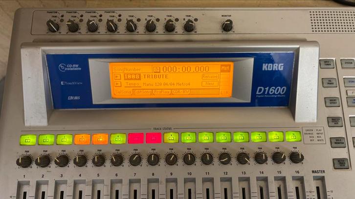 KORG D1600 - studio d’enregistrement, Muziek en Instrumenten, Mengpanelen, Gebruikt, 10 tot 20 kanalen, Microfooningang, Ophalen