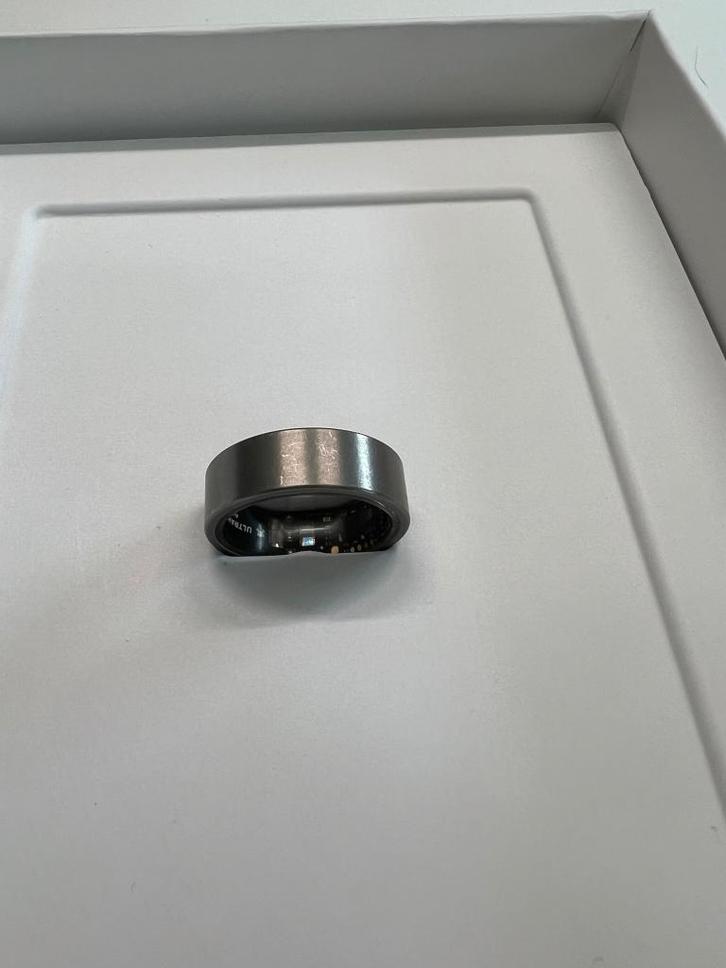 ULTRAHUMAN Ring AIR - Smart Ring maat 11 Raw Titanium, Sport en Fitness, Overige Sport en Fitness, Zo goed als nieuw, Ophalen