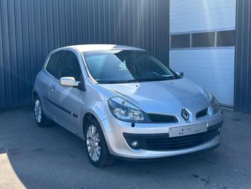 Renault Clio 1.2 TCE Dynamique beschikbaar voor biedingen