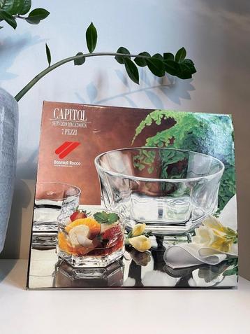 Vintage Fruitschaal met potjes beschikbaar voor biedingen