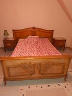 Slaapkamer met commode en nachtkastjes, Huis en Inrichting, Slaapkamer | Complete slaapkamers, Ophalen, Gebruikt, Klassiek