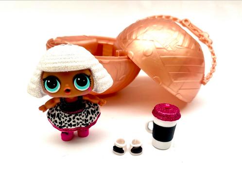 LOL SURPRISE poppetje met glitter en toebehoren in goudenbol, Verzamelen, Poppetjes en Figuurtjes, Zo goed als nieuw, Ophalen of Verzenden