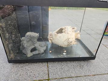 Moet weg! Aquarium 60l met veel accessoires beschikbaar voor biedingen