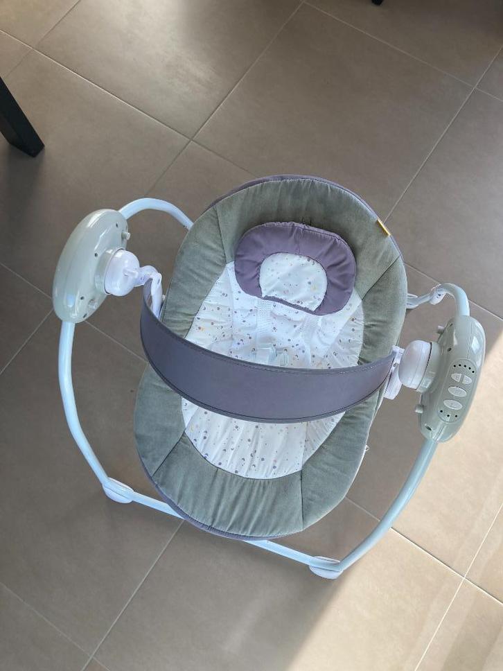 Badabulle schommelstoel, Kinderen en Baby's, Wipstoeltjes, Gebruikt, Schommelstoel, Overige merken, Met gordel(s) of riempje(s)