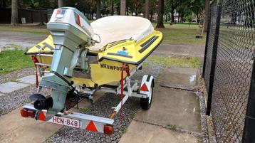Motorbootje + trailer, Autres carburants, 3 à 6 mètres, Utilisé, Moteur hors-bord