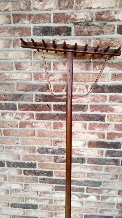 À vendre : Râteau à foin en bois (rénové), Antiek en Kunst, Curiosa en Brocante, Ophalen
