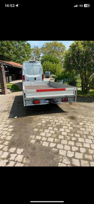 Saris plateau  beschikbaar voor biedingen