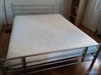 comme neuf - lit avec matelas 200x160 et sommier à lattes, Maison & Meubles, Chambre à coucher | Lits, Comme neuf, Enlèvement