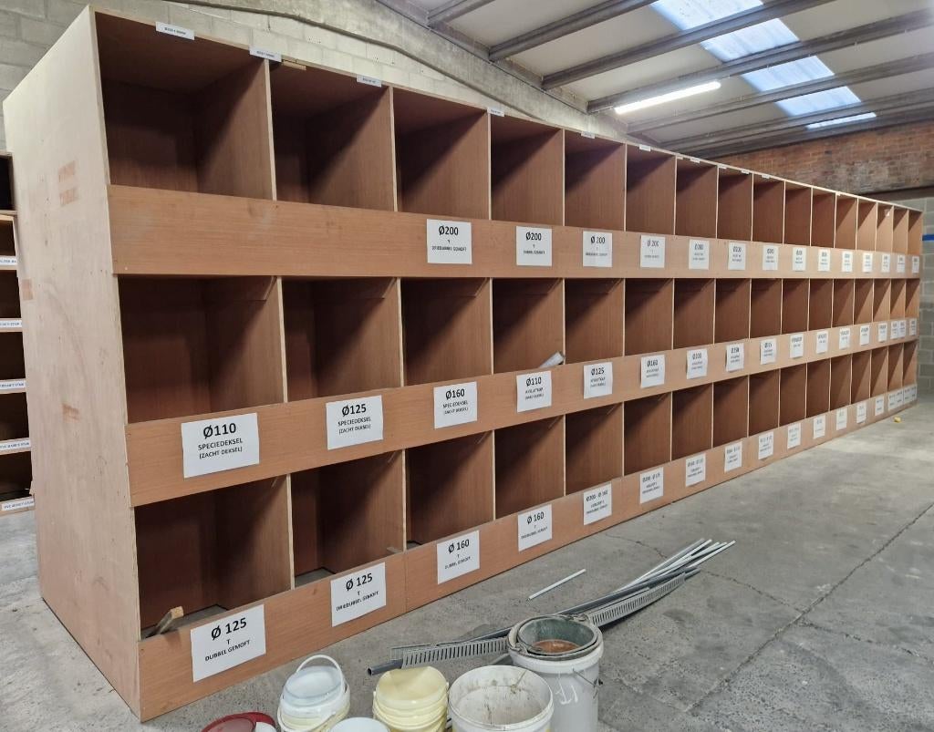 Kast hulpstukken riool en kast hulpstukken sanitair, Ophalen, Zo goed als nieuw, PVC, Bochten