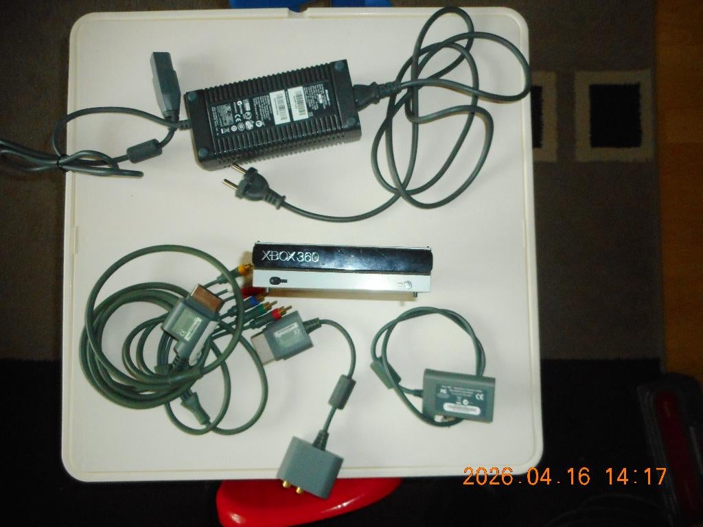 Xbox 360 Acccesoires, Ophalen of Verzenden, Gebruikt, Voeding of Kabel, Xbox 360