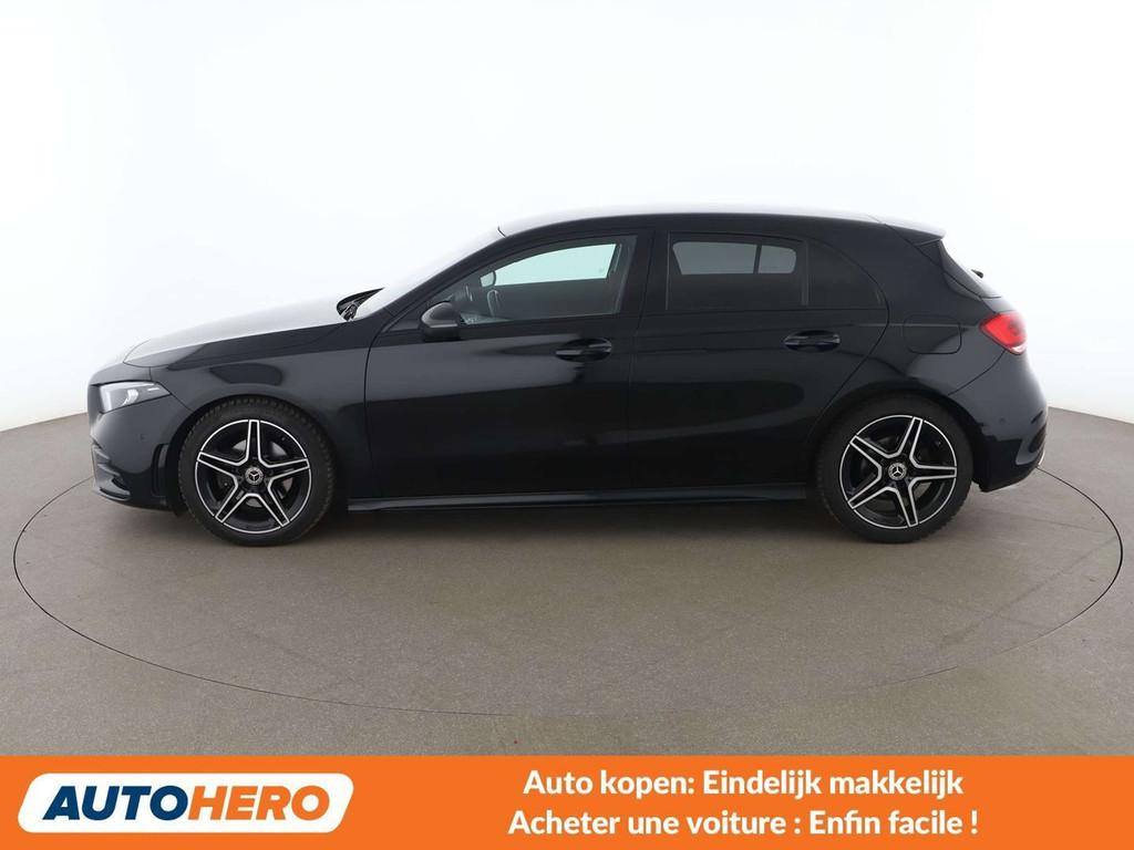Mercedes-Benz A-Klasse 180 A 180 AMG Line (bj 2021), Auto's, Gebruikt, 1350 kg, 136 pk, Zwart