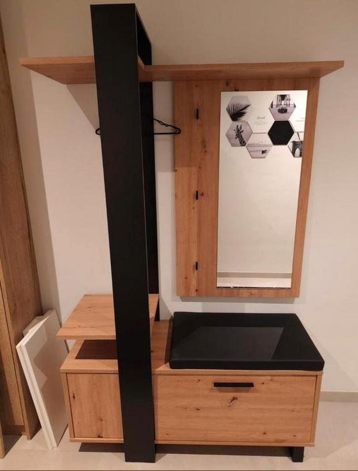 Moderne kapstok met spiegel en zitbank., Huis en Inrichting, Woonaccessoires | Kapstokken, Hout, Ophalen