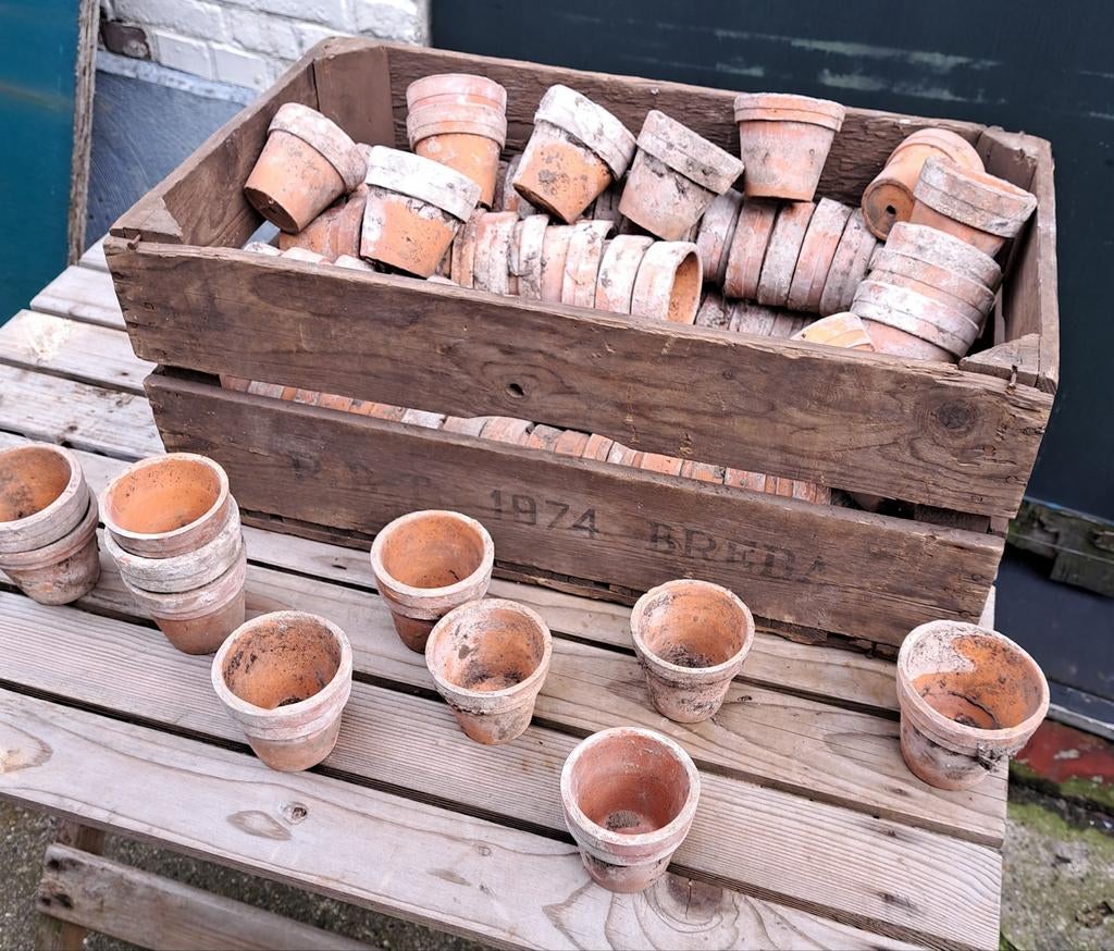 Potten potjes oude stenen potjes decoratie, Ophalen