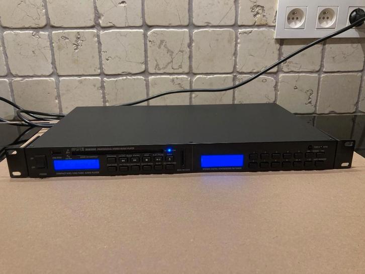 Récepteur CD/tuner professionnel AP art BGM3000 19 pouces, TV, Hi-fi & Vidéo, Lecteurs CD, Comme neuf, Autres marques, Avec radio