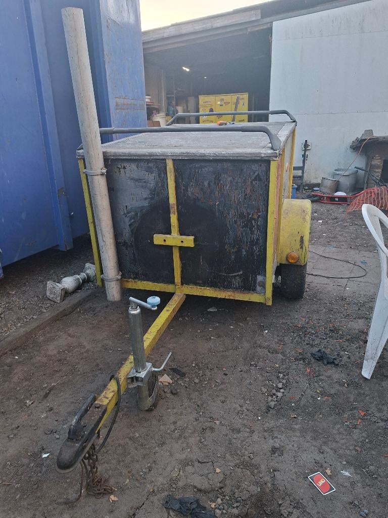 Aanhangwagen gesloten trailer met deuren goede staat, Ophalen, Gebruikt