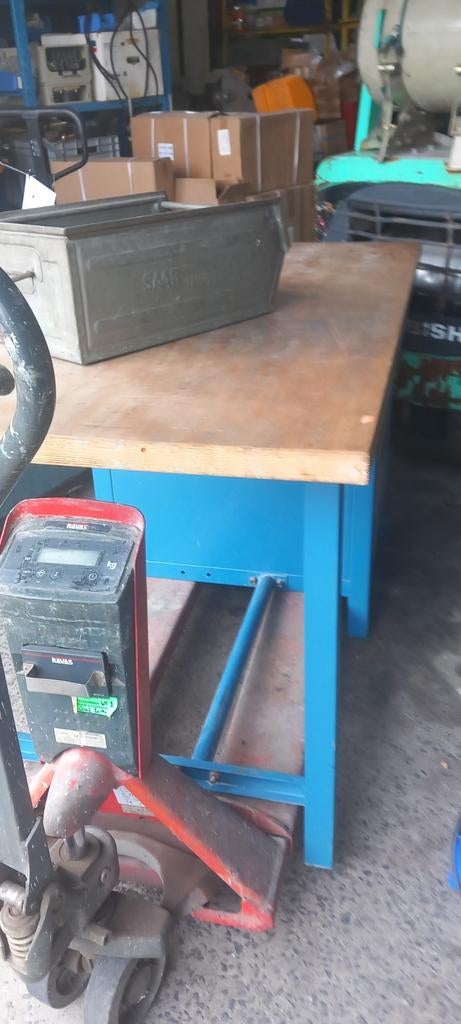 Stevige werkbank  met links een opbergruimte 4cm dik houten, Enlèvement