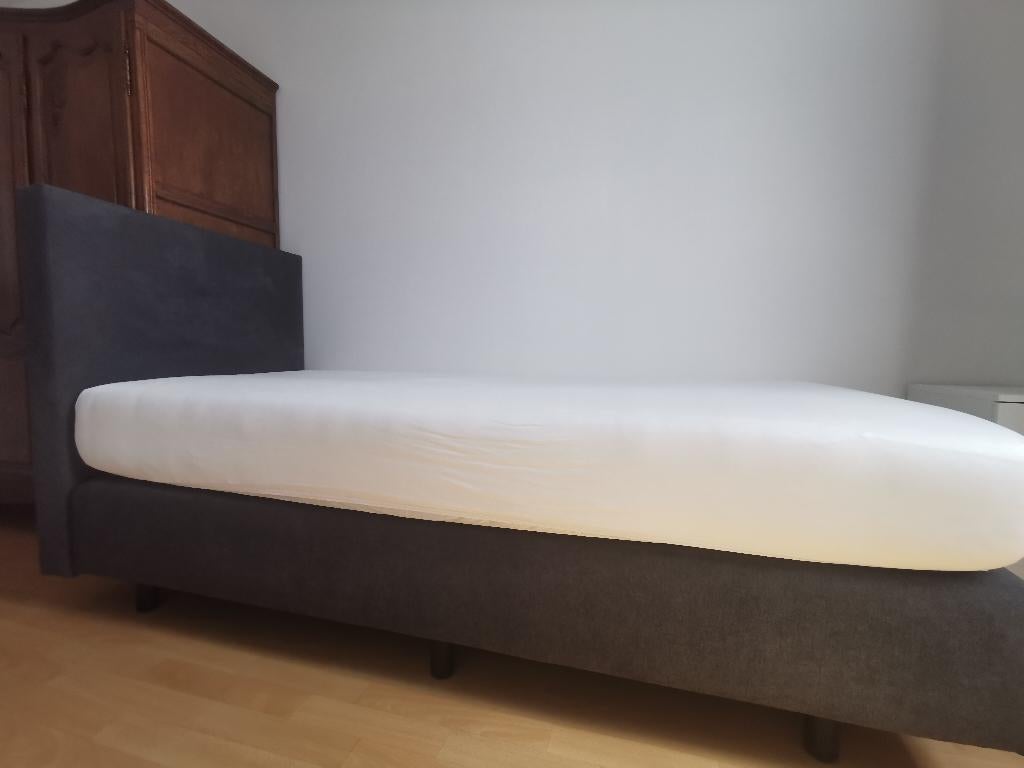 Te koop: Boxspring bed 90x200, Huis en Inrichting, Slaapkamer | Boxsprings, Gebruikt, 90 cm, 200 cm, Eenpersoons, Grijs, Ophalen