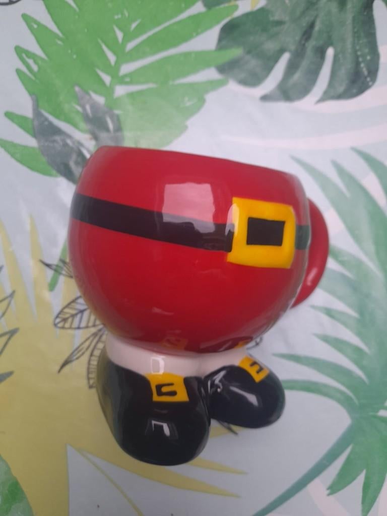 Koffietas in kerstthema, Maison & Meubles, Cuisine | Vaisselle, Verre ou Verres, Enlèvement, Utilisé, Autres matériaux