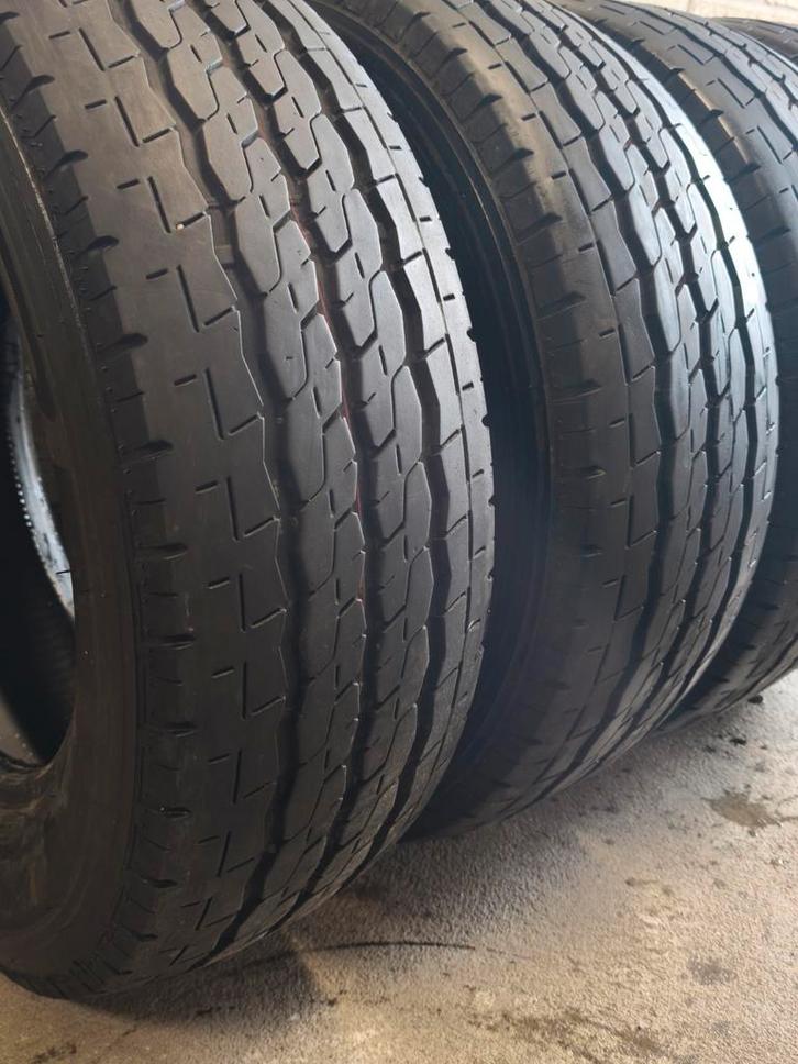 235/65/16 C, Autos : Pièces & Accessoires, Pneus & Jantes, Pneu(s), Enlèvement