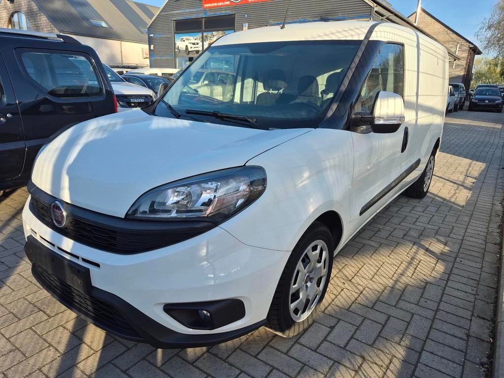 Fiat Doblò Proffesionelle ESSENCE+LPG (bj 2018), Auto's, Bestelwagens en Lichte vracht, Stof, Gebruikt, 4 cilinders, Overige brandstoffen
