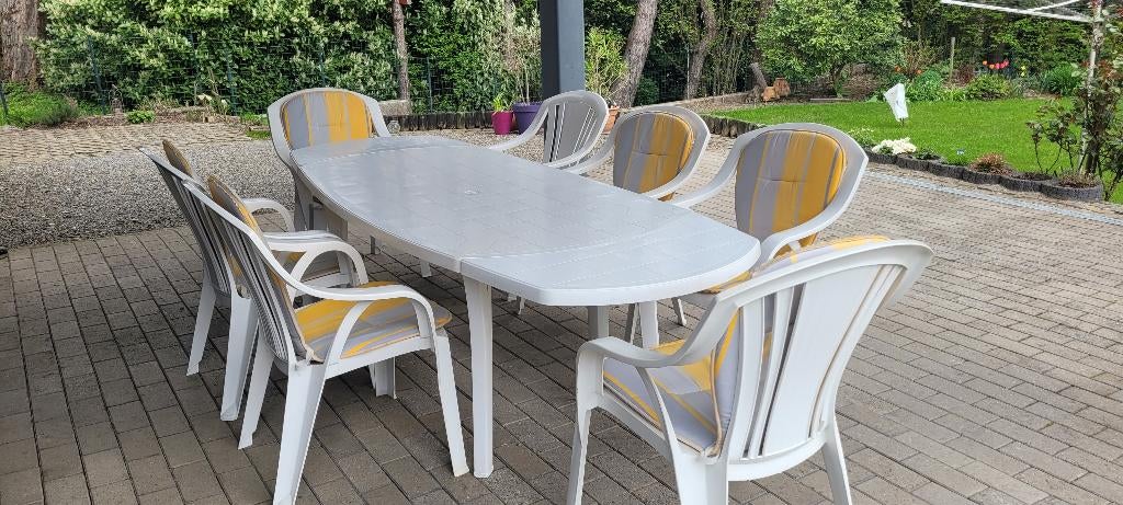 Table et chaises de jardin Allibert  Blanc, Enlèvement, Utilisé, Ovale, Plastique