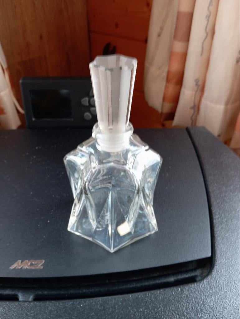 Flacon à parfum signé monarda, Enlèvement ou Envoi