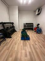 16 paar Hexa Dumbells + 2 zware rekken 1-22kg, Ophalen, Zo goed als nieuw