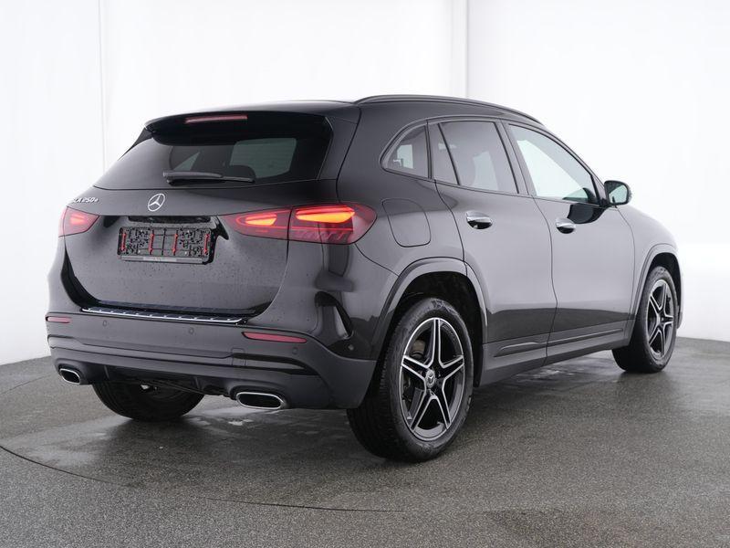 Mercedes-Benz GLA-klasse 250 e AMG Line | Trekhaak | Night P, Auto's, Mercedes-Benz, Stof, Euro 6, 4 cilinders, 16 kWh